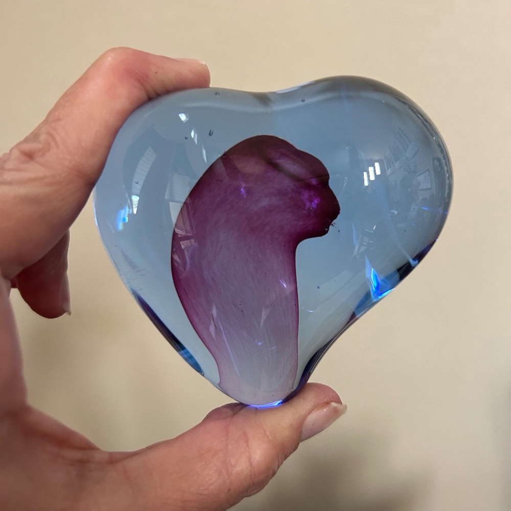 Kosta Boda Purple Heart. NWOT